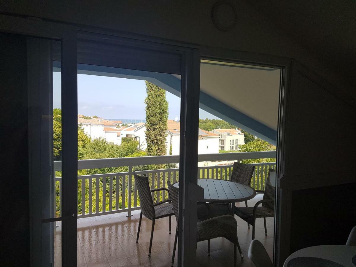 Apartmani Ivkovic Funtana Eksteriør bilde